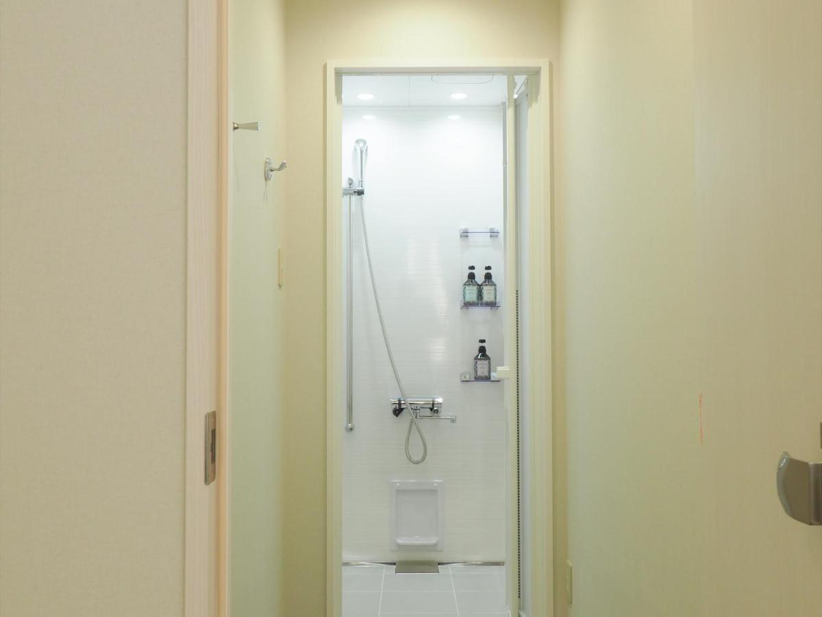 Leo Yu Capsule Hotel Funabashi Exterior photo